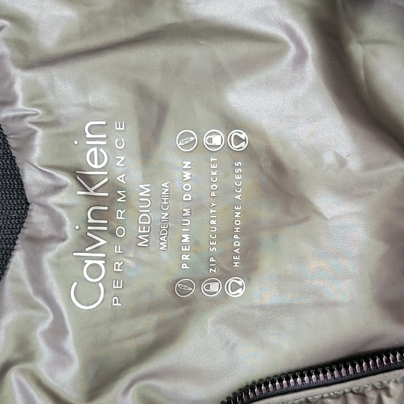 Calvin Klein Performance Metallic Granite Down Vest/SIZE M. - Picture 10 of 15